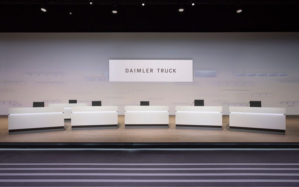 Digital Oder Praesenz CBE DIGIDEN Daimler Truck HV