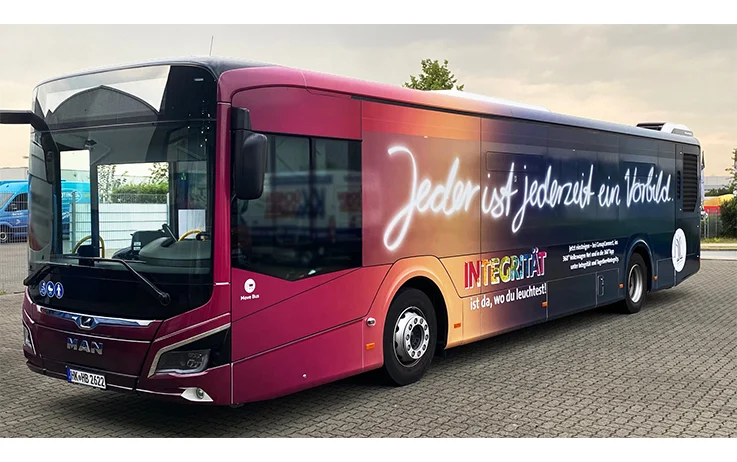 Cbedigiden Brand And Content VW T4I Bus Man Integrity