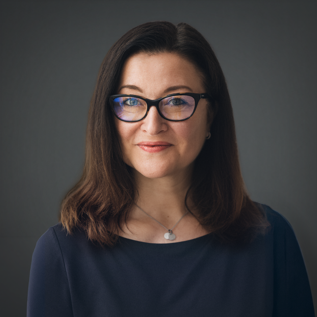 Anja Krutzke Head of change+internal communication change+internal communication